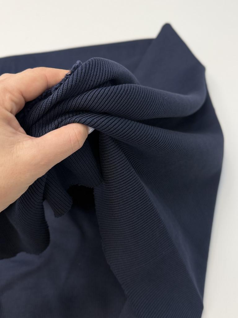 Вязаный трикотаж «Чернильные Косы»