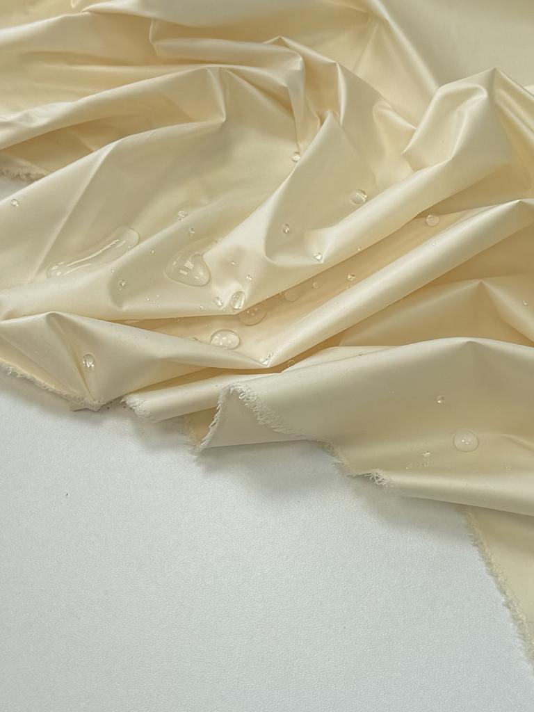 Курточная (плащевая) с легкой пропиткой «Сияние»