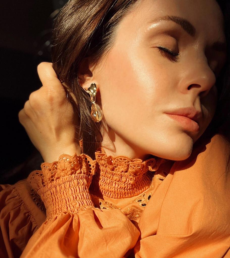 СЕРЬГИ С ПОДВЕСКАМИ ИЗ СТЕКЛА