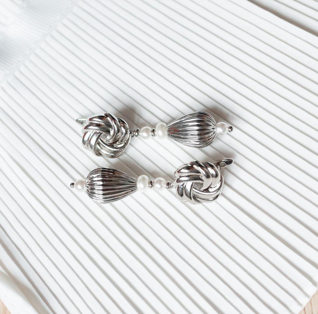 СЕРЬГИ БЕЛЫЕ ЖЕМЧУЖИНЫ