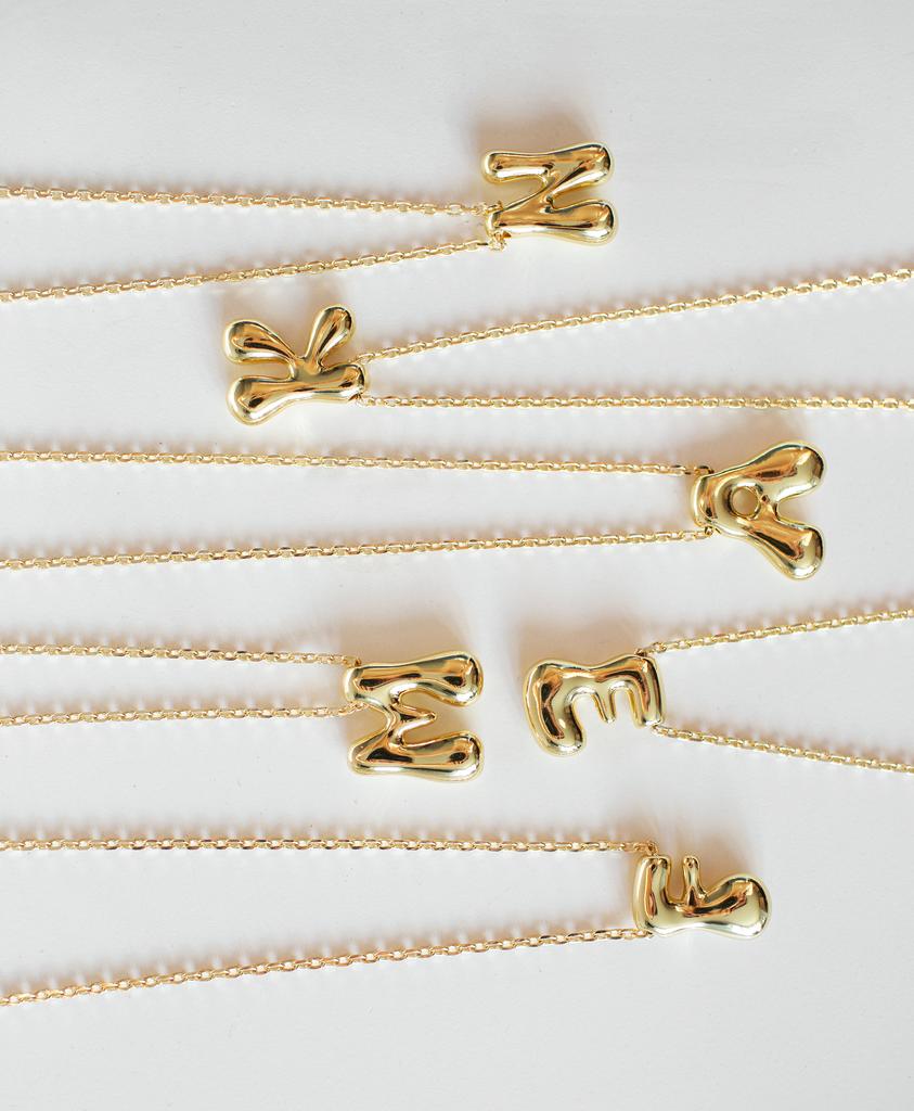 Кулон буква на цепочке