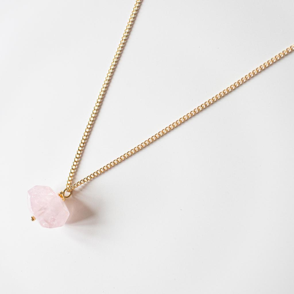 КУЛОН ИЗ РОЗОВОГО КВАРЦА
