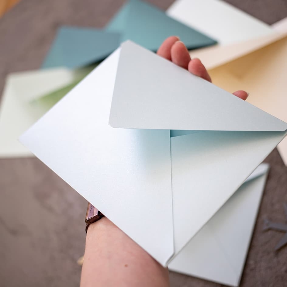 Перламутровые голубые бумажные конверты а6 а5