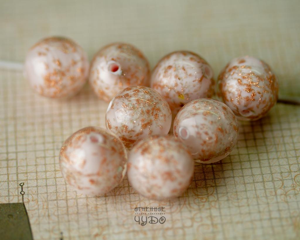 Бусины лэмпворк: «Нежные»