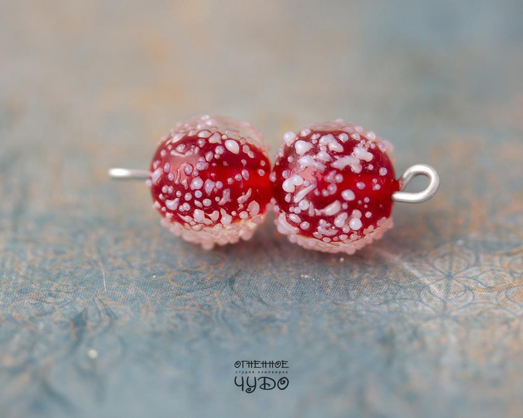 Бусины лэмпворк: «Мухоморные» на серьги