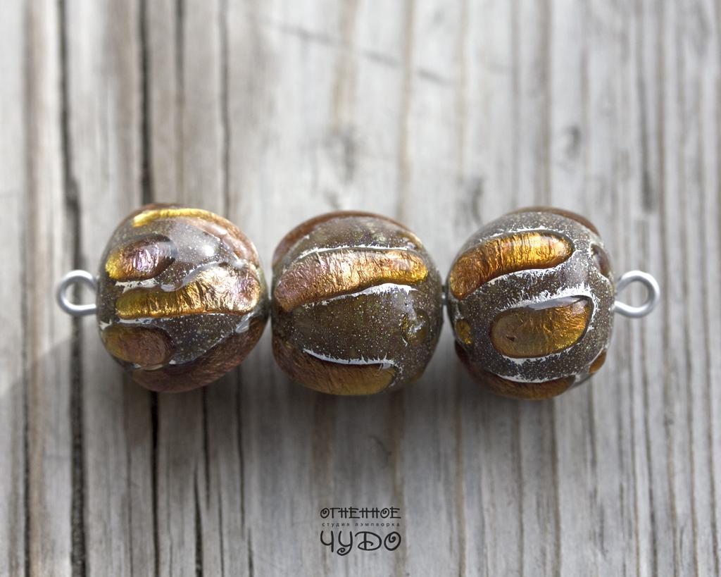 Бусины лэмпворк: «Эостре»