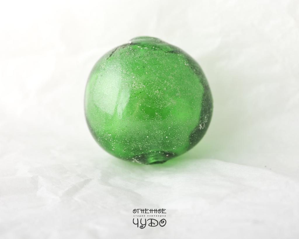 Бусина лэмпворк: крупная полая зеленая