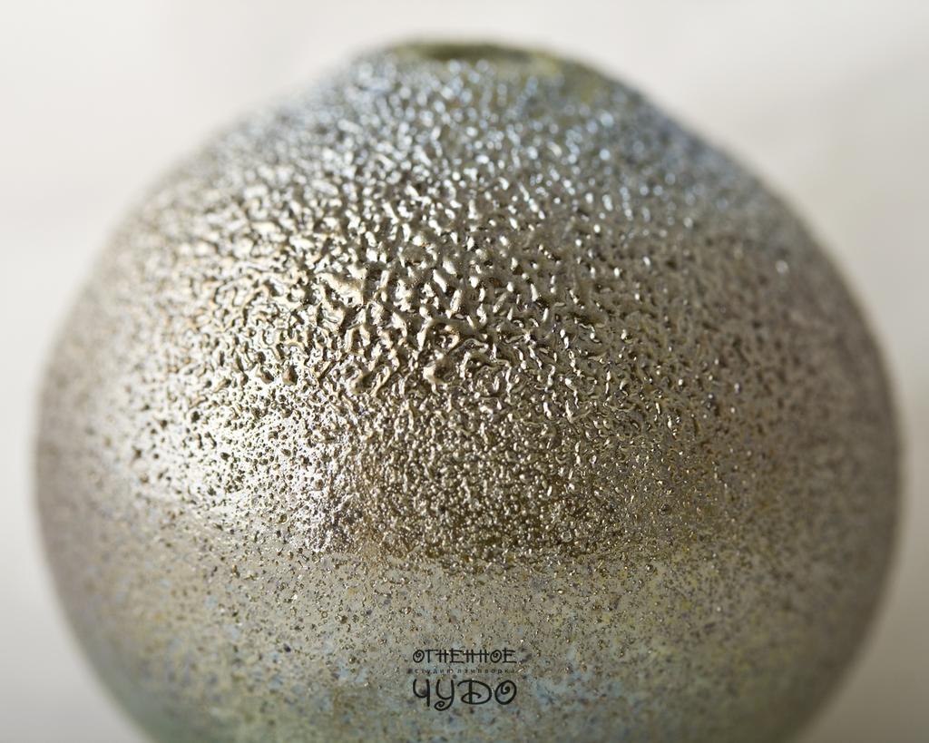 Бусины лэмпворк крупная полая серебристая с блеском