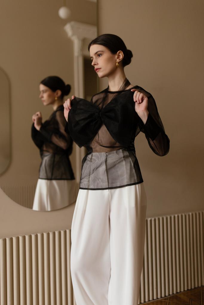 Фатиновая блуза с бантом