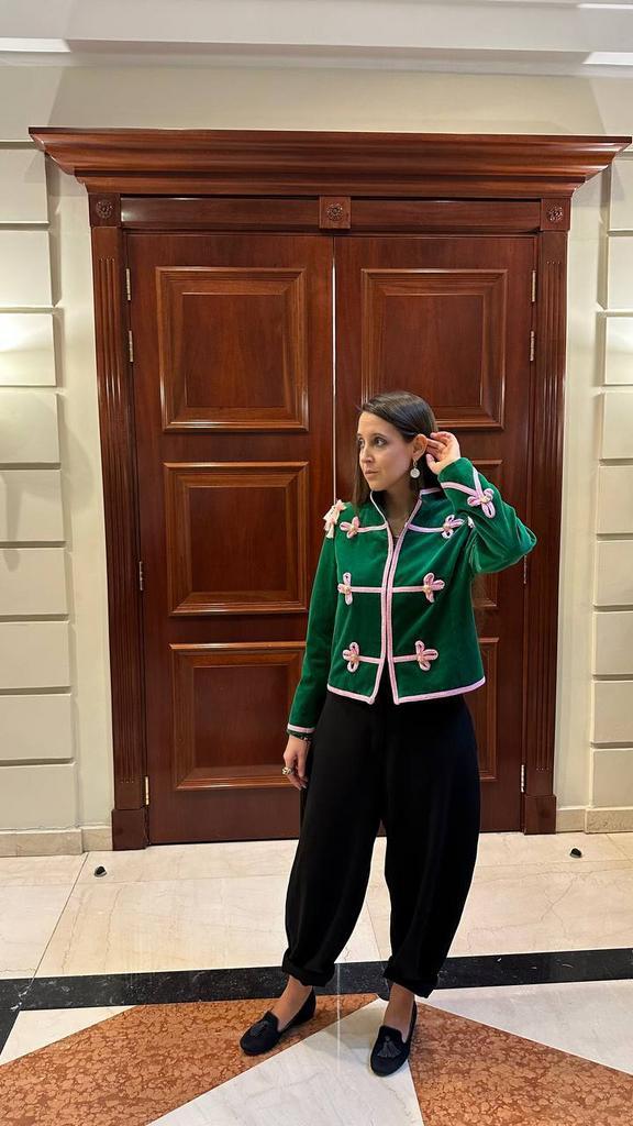 Гусарский жакет из зеленого бархата