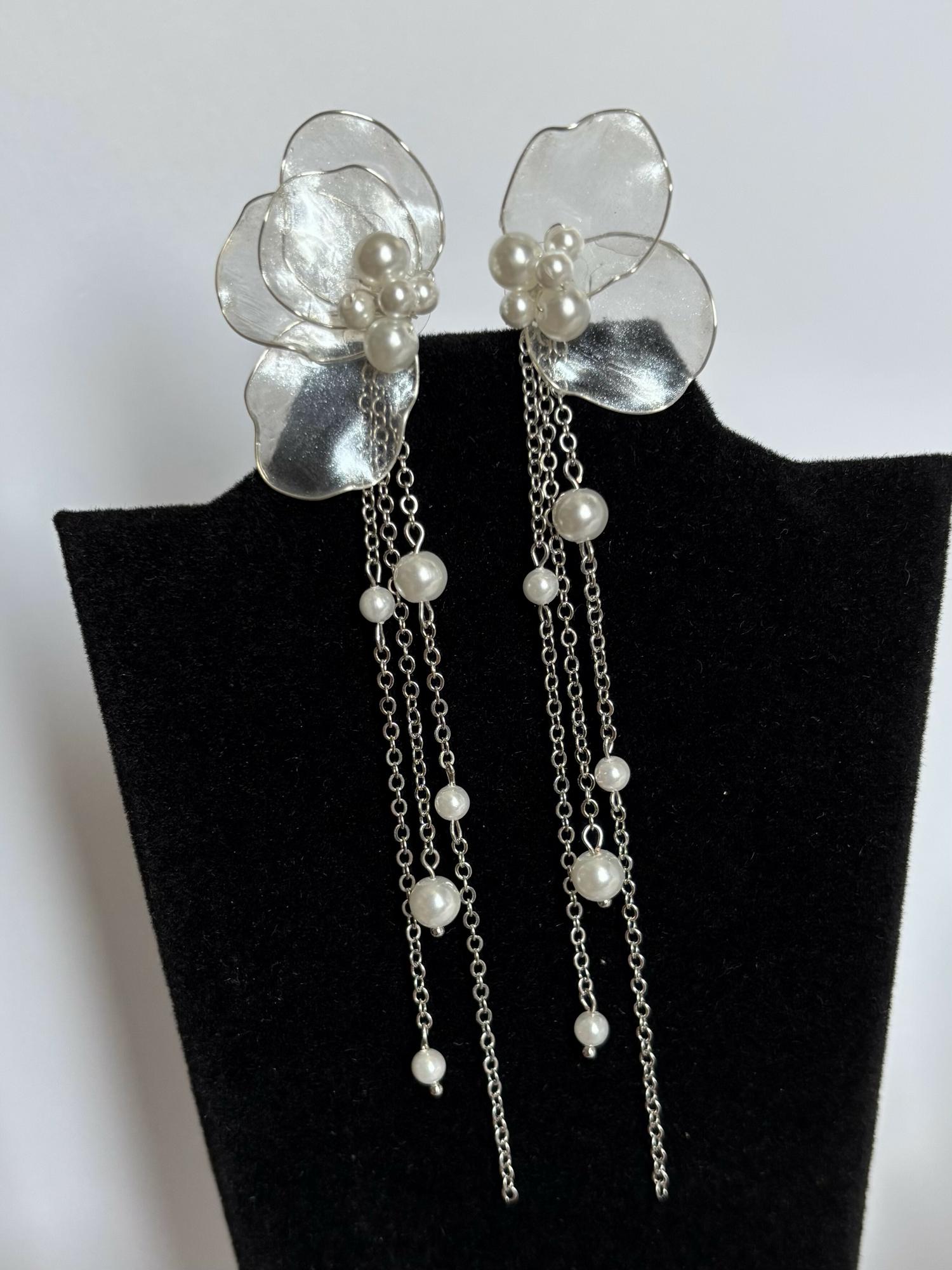 Серьги с цепочками