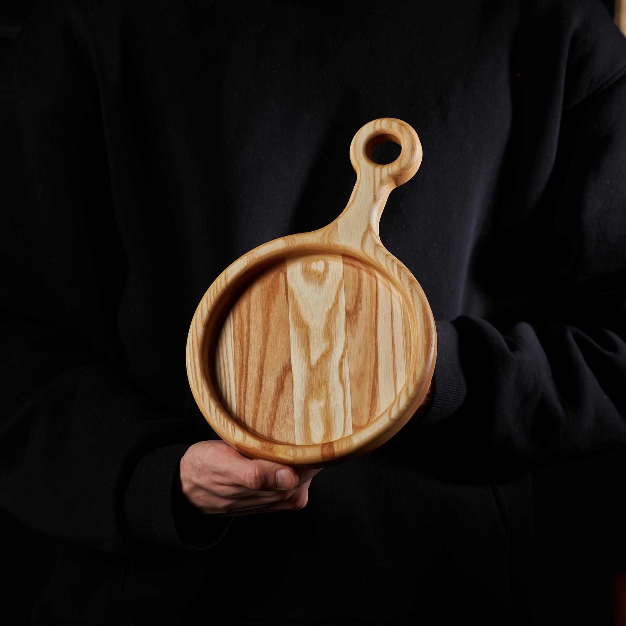 Доска сервировочная из ясеня