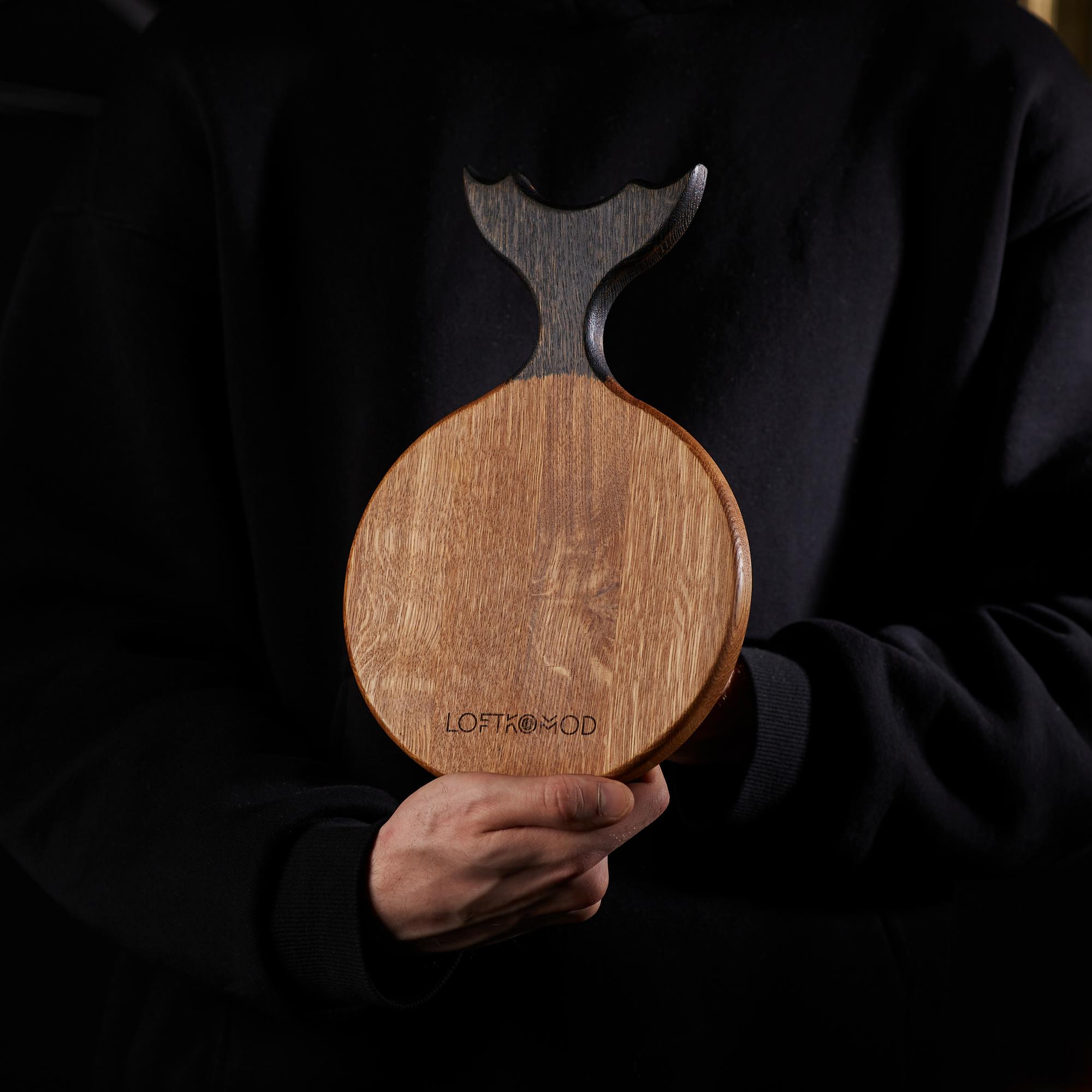 Доска сервировочная из дуба "Рыба мореная"