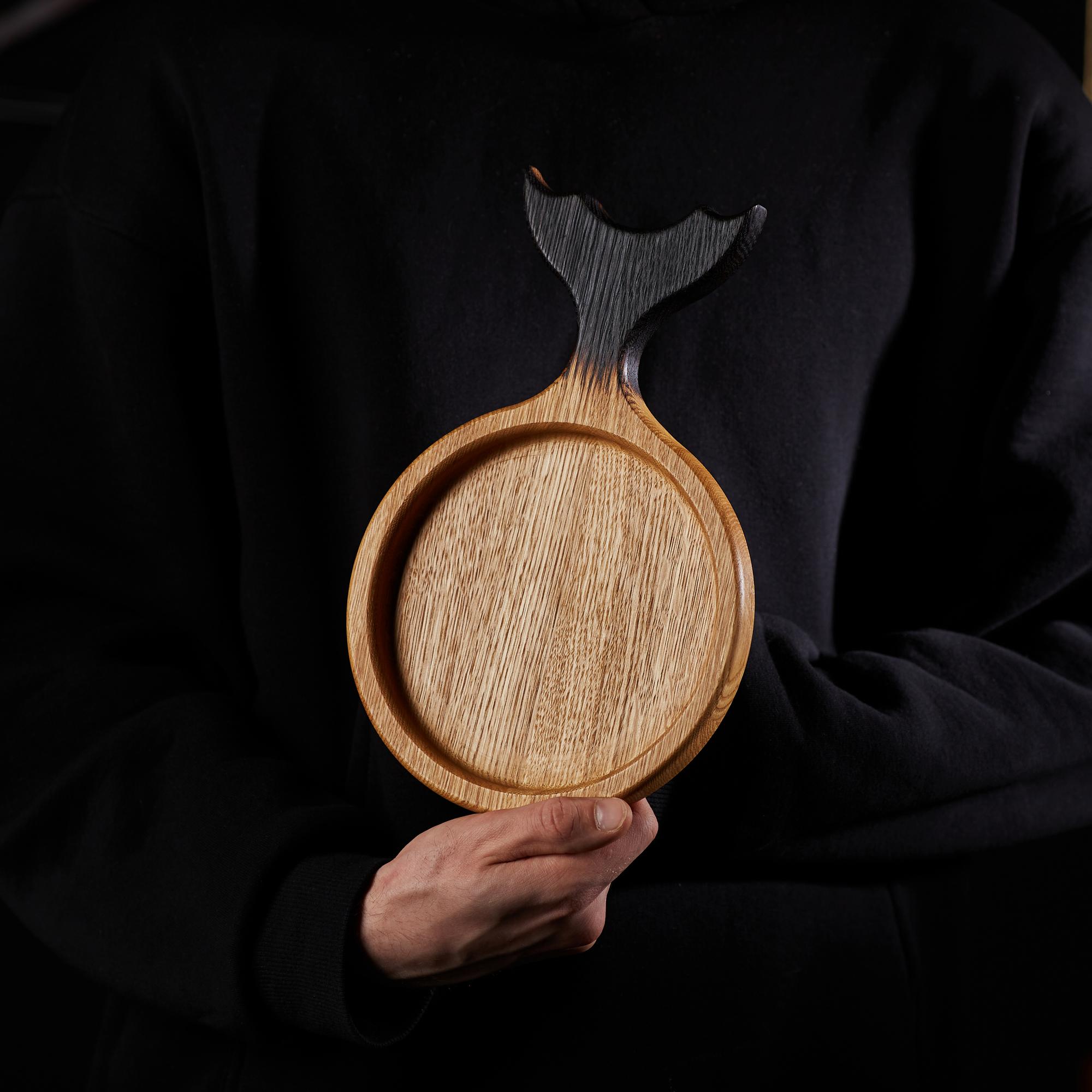 Доска сервировочная из дуба "Рыба жженая"