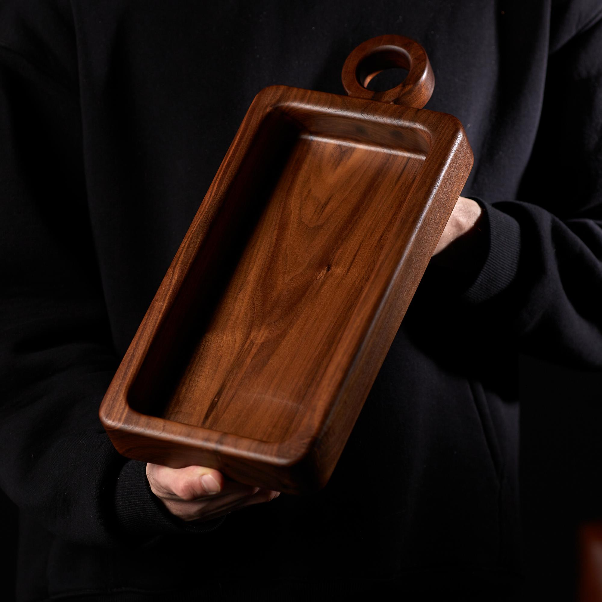 Доска-поднос из американского ореха