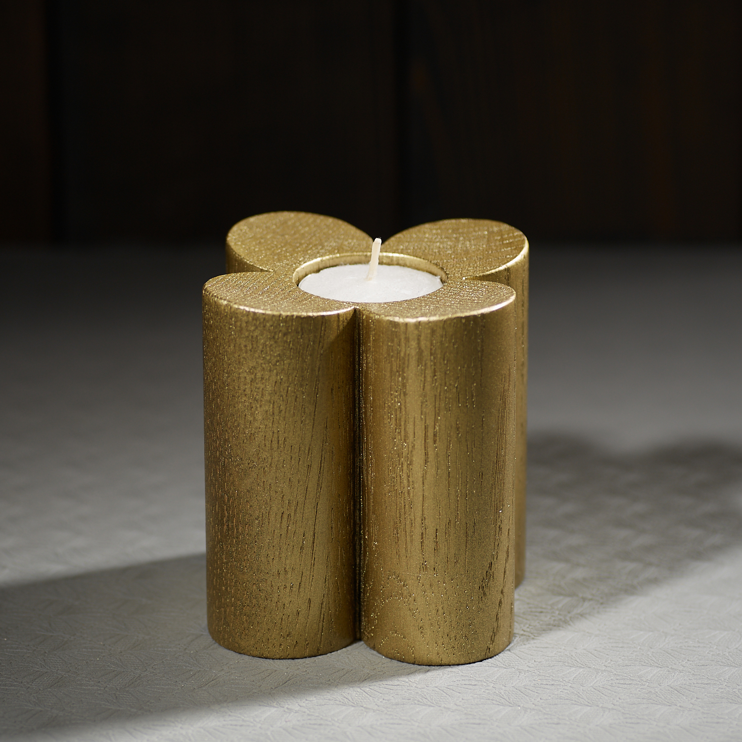 Подсвечник "Клевер" из дуба