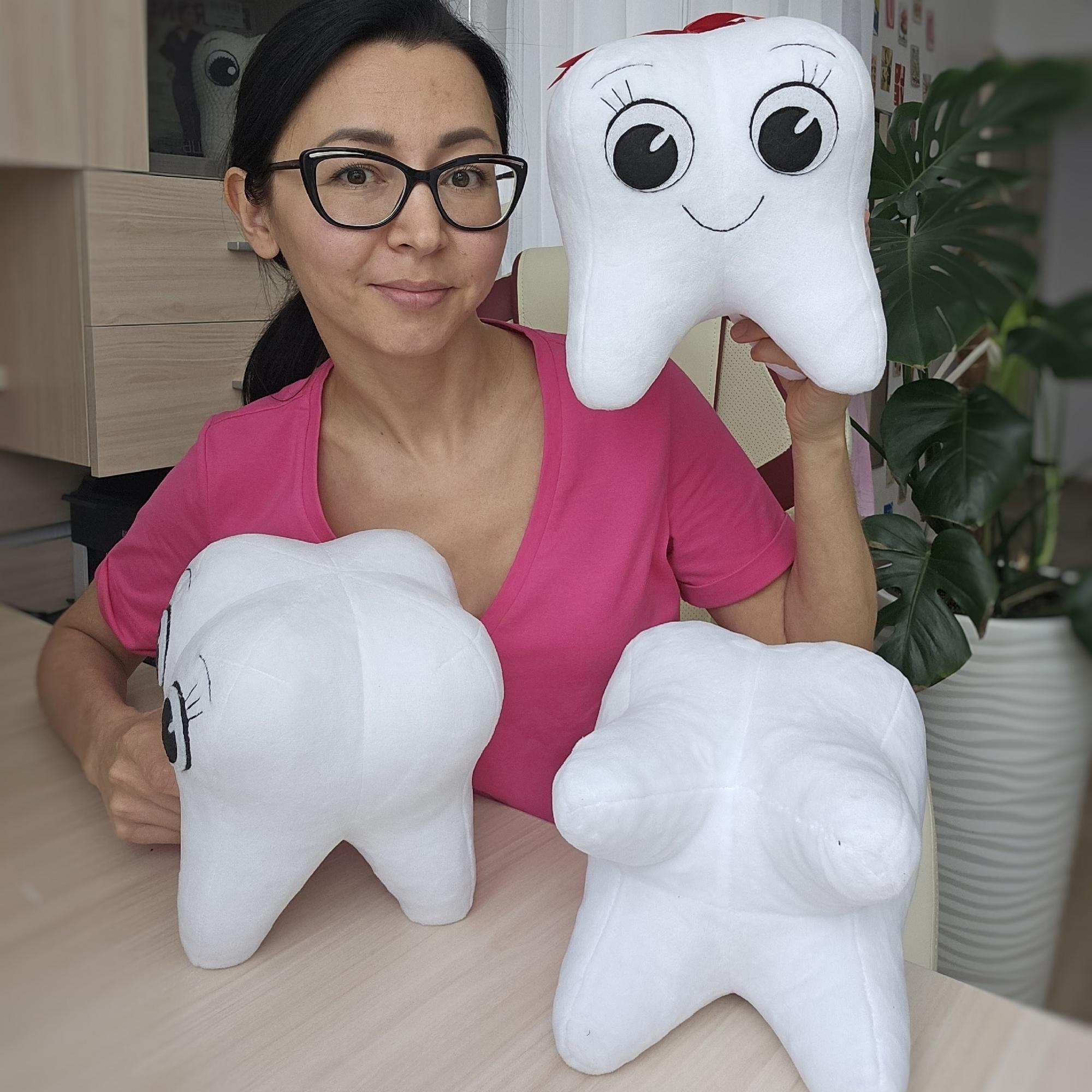 Выкройка игрушки "Плюшевый Зубик 19см"  + подробная видеоинструкция