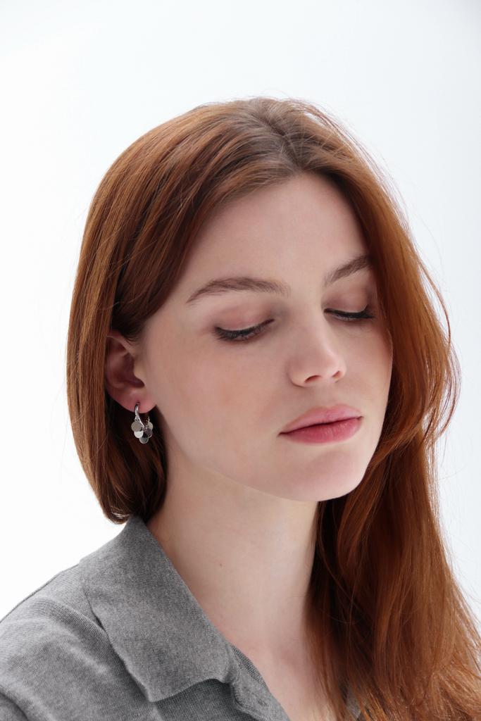 серьги с подвесными монетками