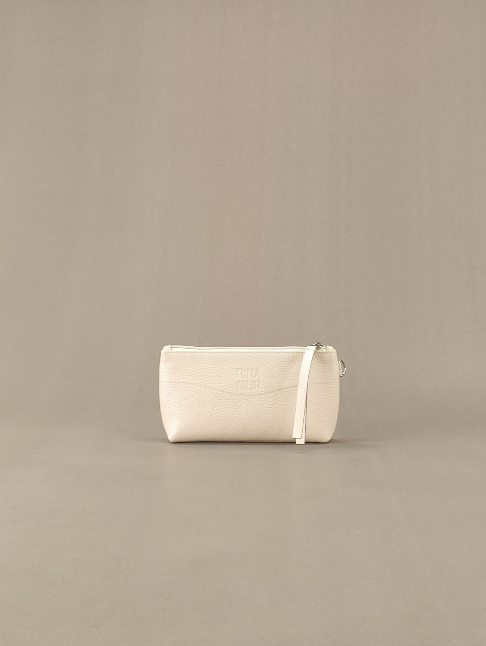 Косметичка бежевая