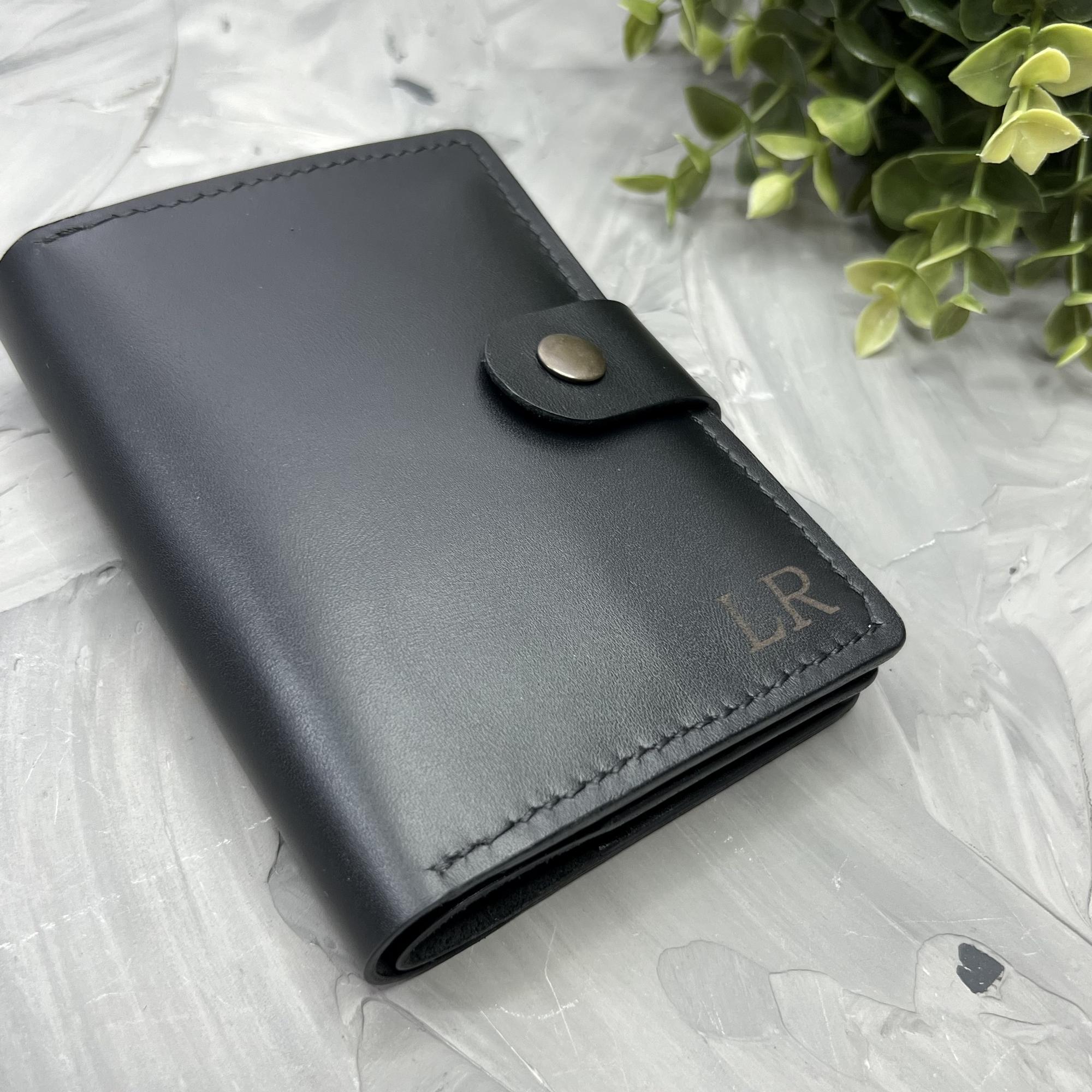 МУЛЬТИХОЛДЕР M