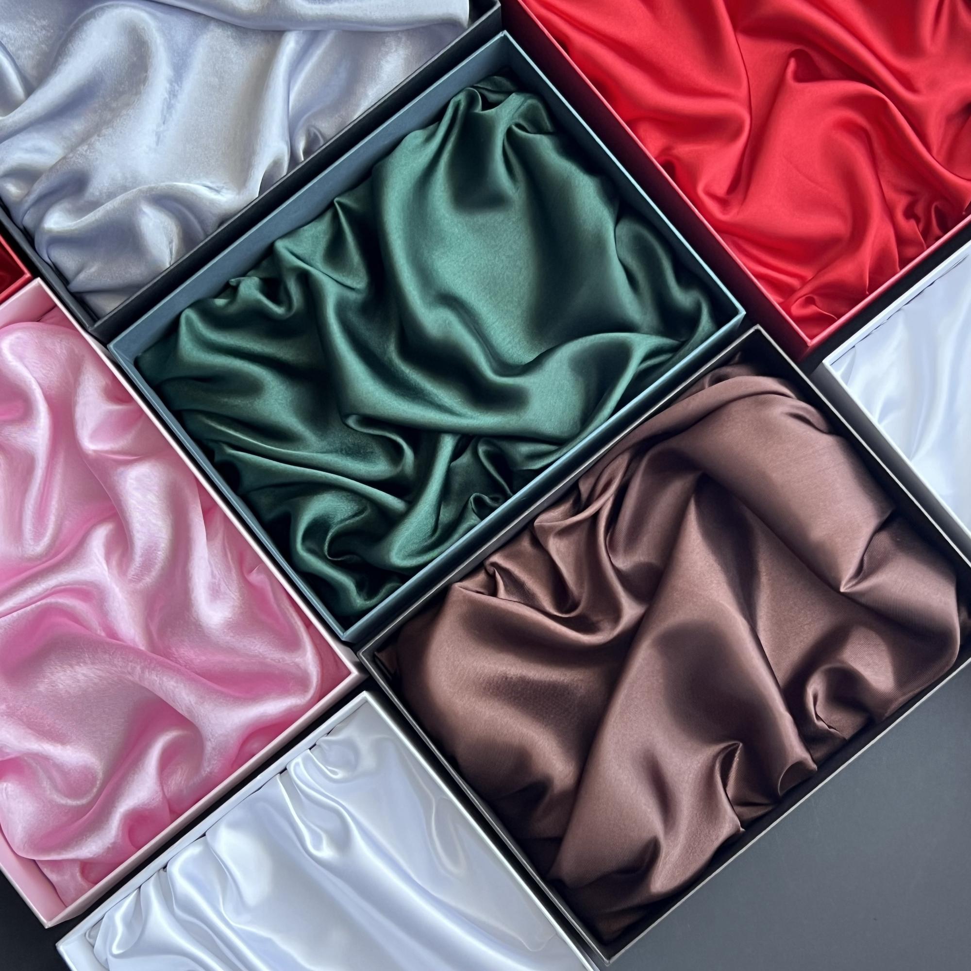 ПОДАРОЧНАЯ КОРОБКА с надписью