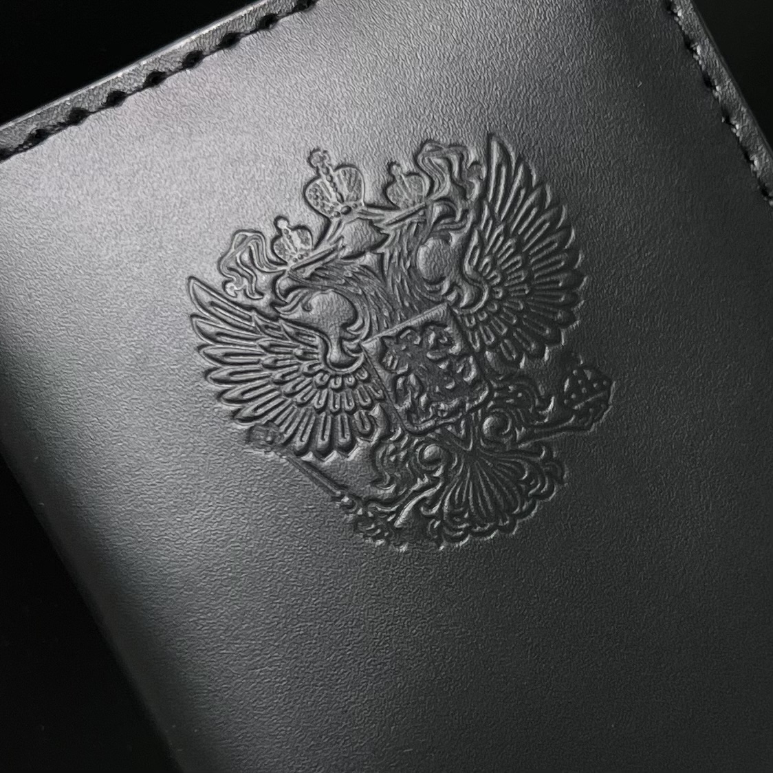 Горячее тиснение герба