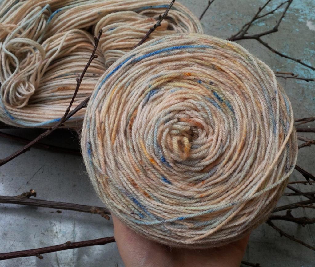 sock 240m / 800 руб /100 гр / 70 % шерсть superwash, 30 % Полиамид " Сливочная дымка"