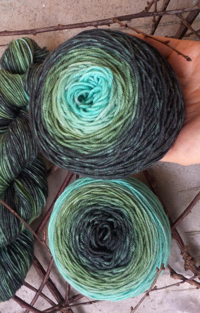 merino sock 400  " Дорога из темного леса" носочный градиентные набор на носочной основе меринос с нейлоном 400м/100гр