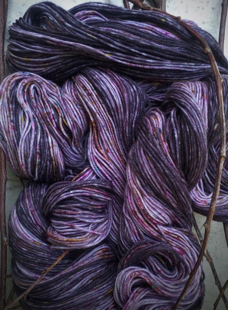 merino sock 400  " voodoo. Baron Samedi  с крапушками"  100 гр.  носочный градиентные набор на носочной основе меринос с нейлоном 400м/100гр