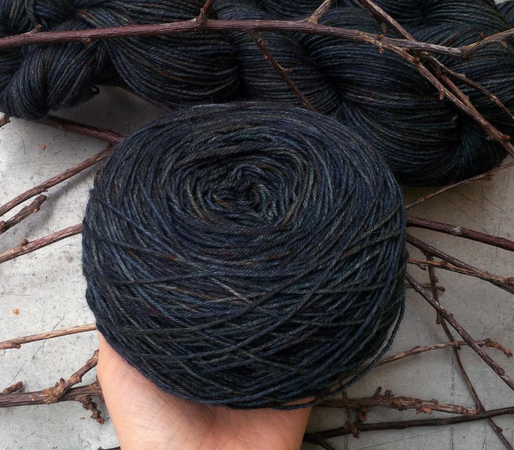 на  базе  Super wool sock  "Нордический морской с древесиной и пеплом"  420 м/100гр