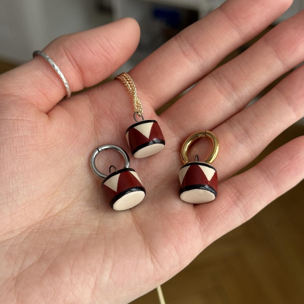 барабанчик бордовый