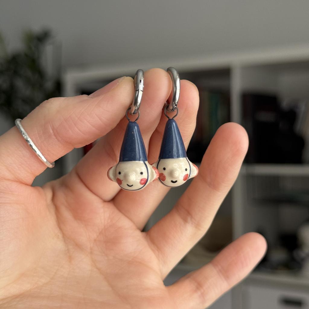 моносерьга гномик грозовое небо