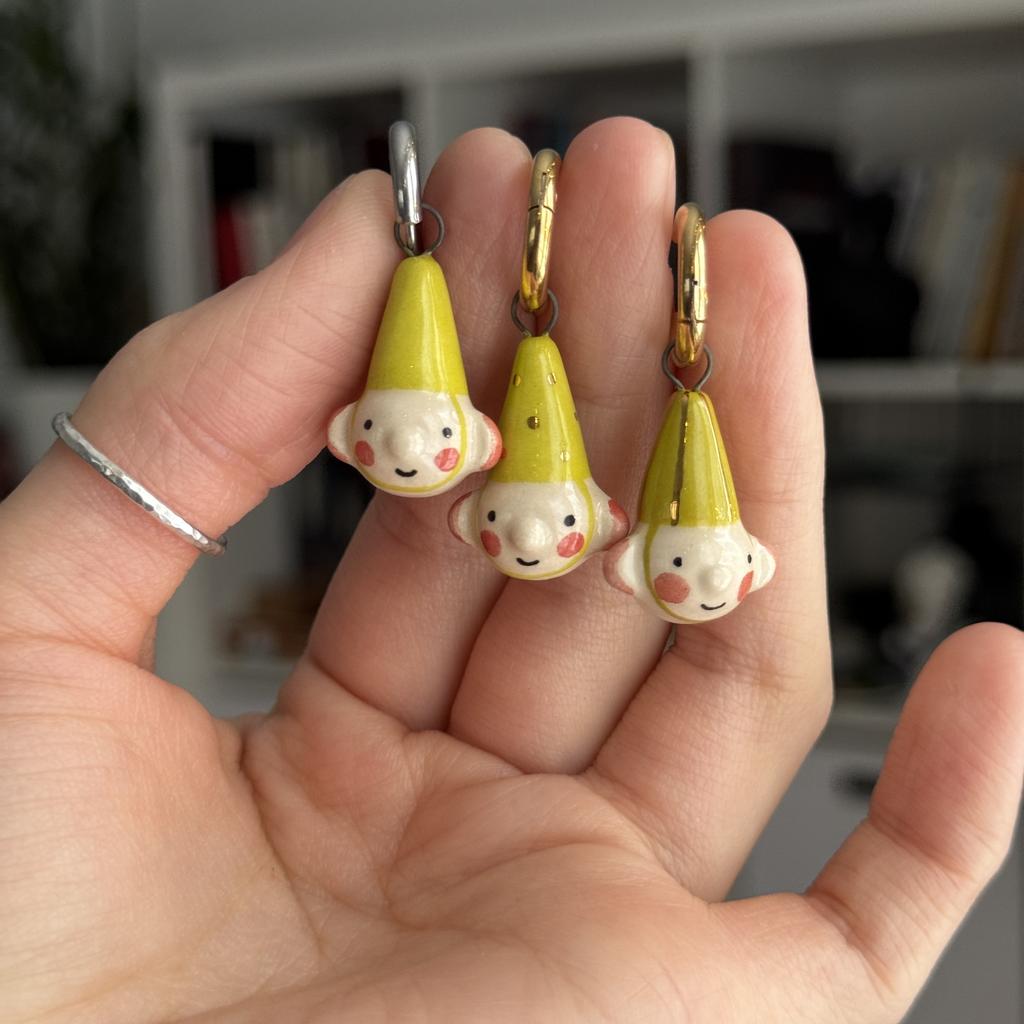 моносерьга гномик весенний зеленый