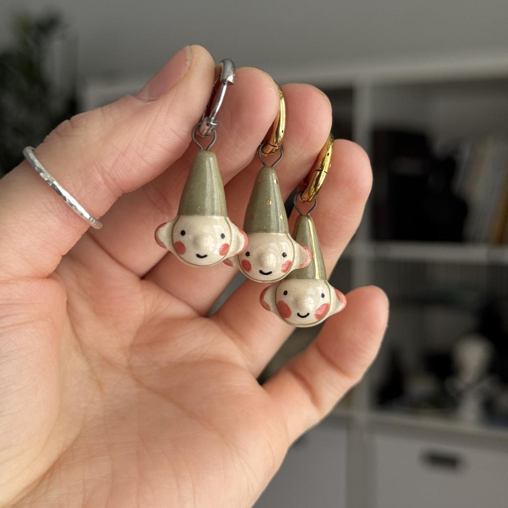 моносерьга гномик приглушенный оливковый