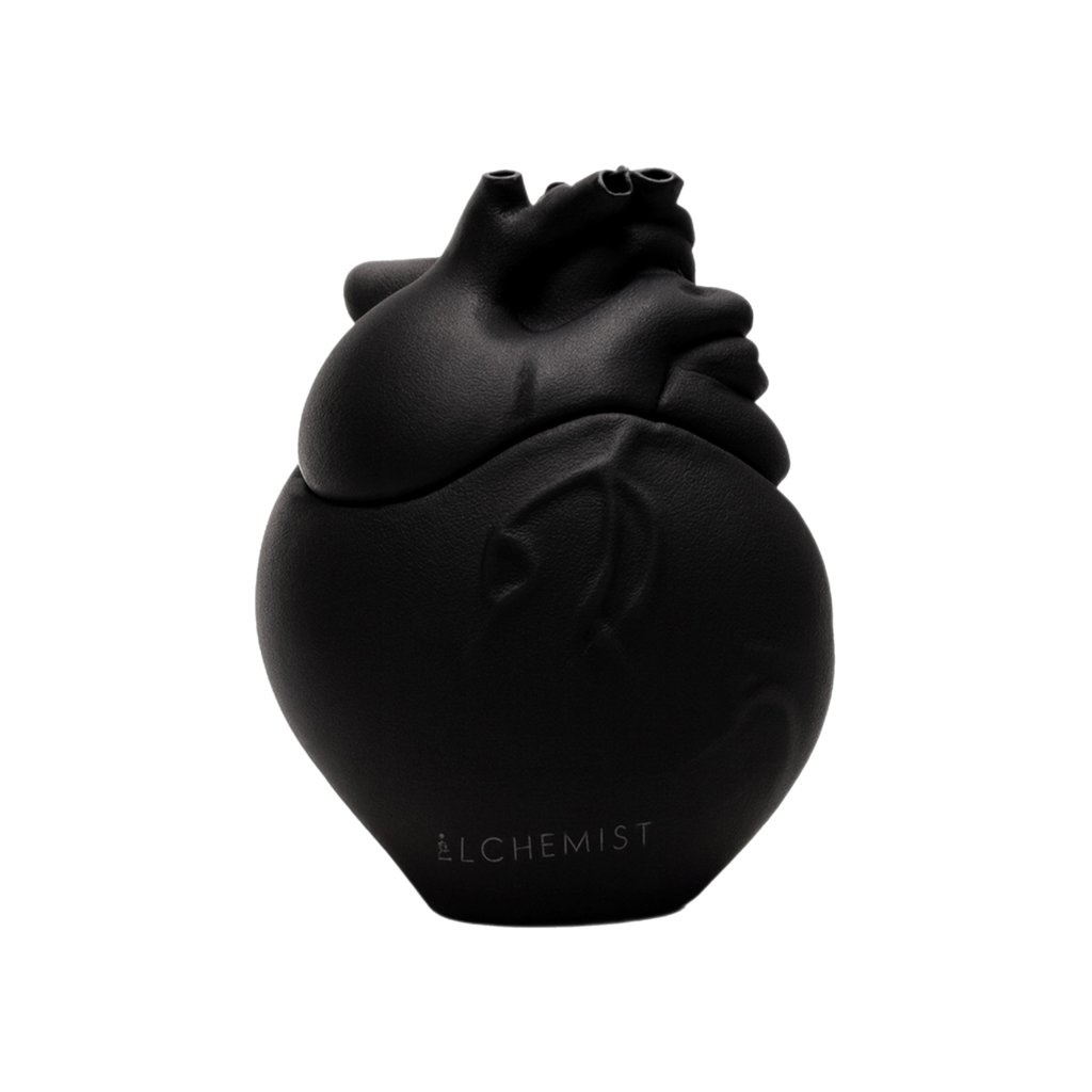 СВЕЧА В ГИПСЕ ЧЕРНОЕ СЕРДЦЕ