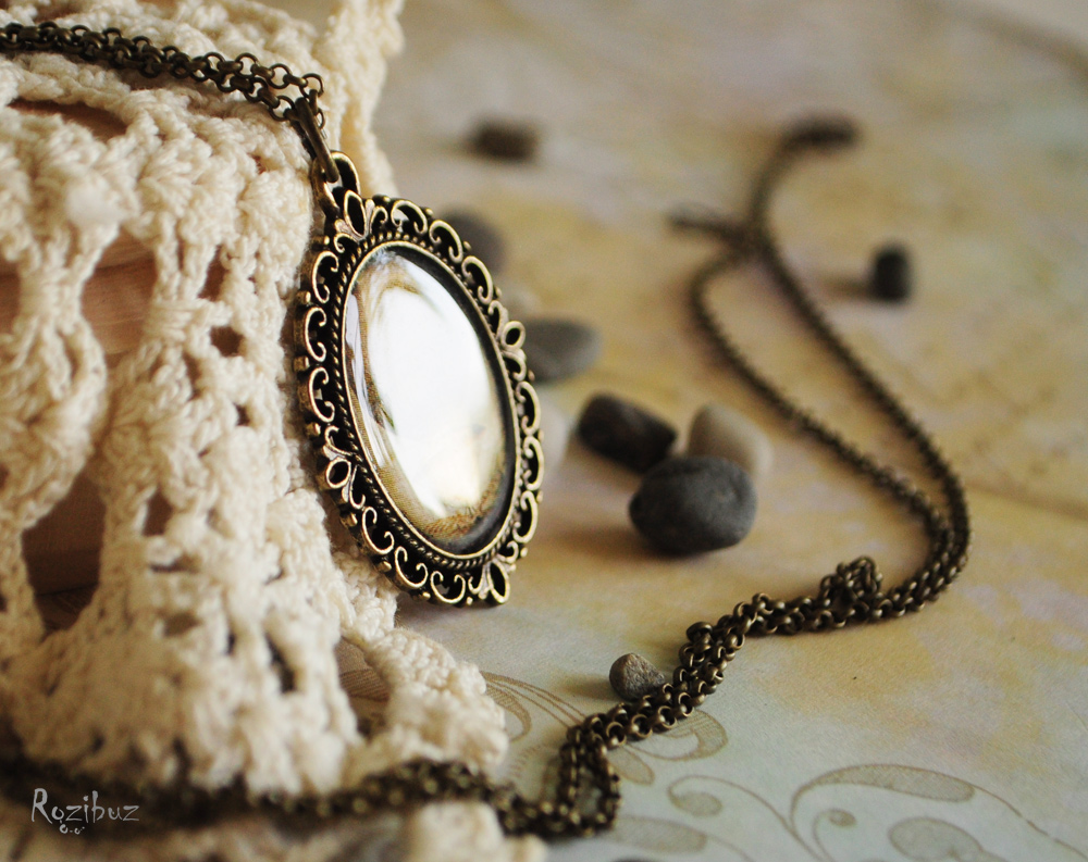 Воздушный шар коричневый старинный - винтажный кулон на длинной цепочке