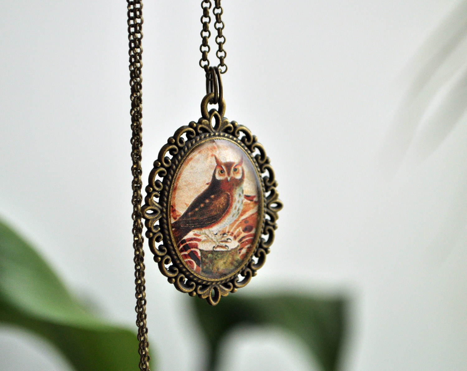 Сова - винтажный кулон на длинной цепочке