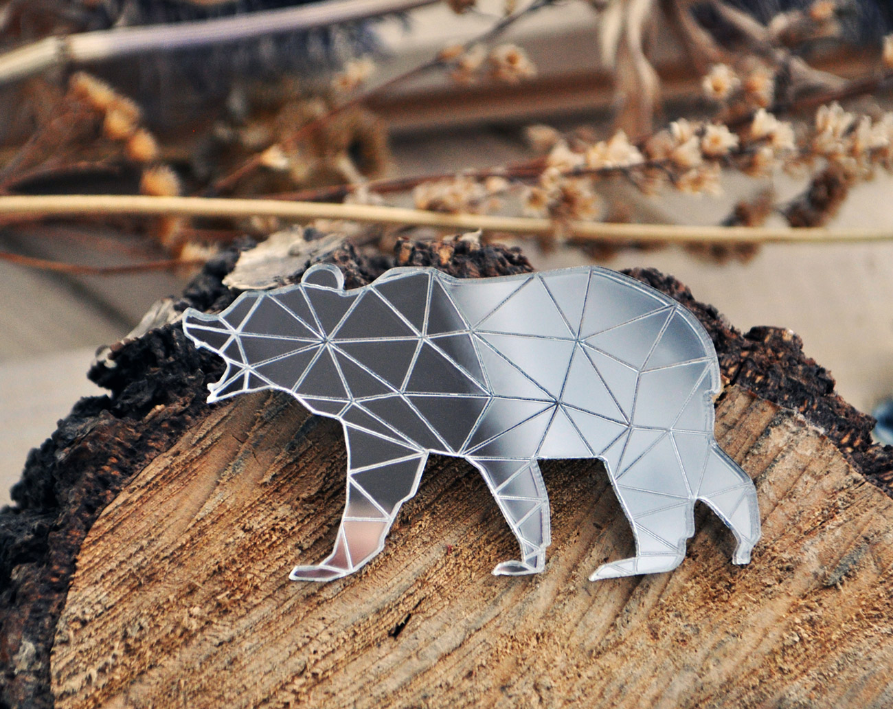 Медведь - зеркальная брошь