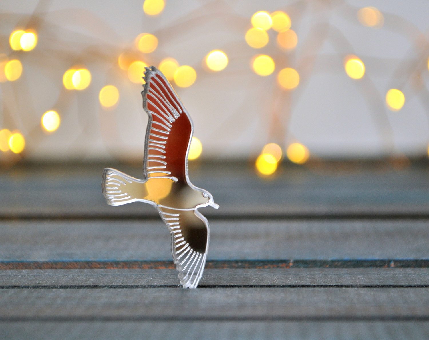 Чайка - зеркальная брошь