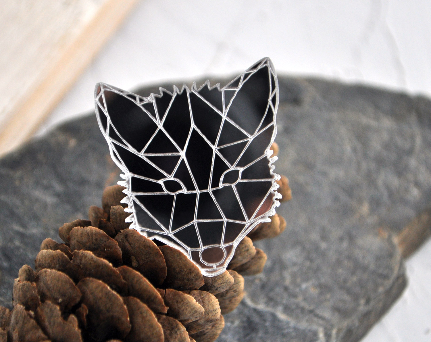 Лиса голова - зеркальная брошь