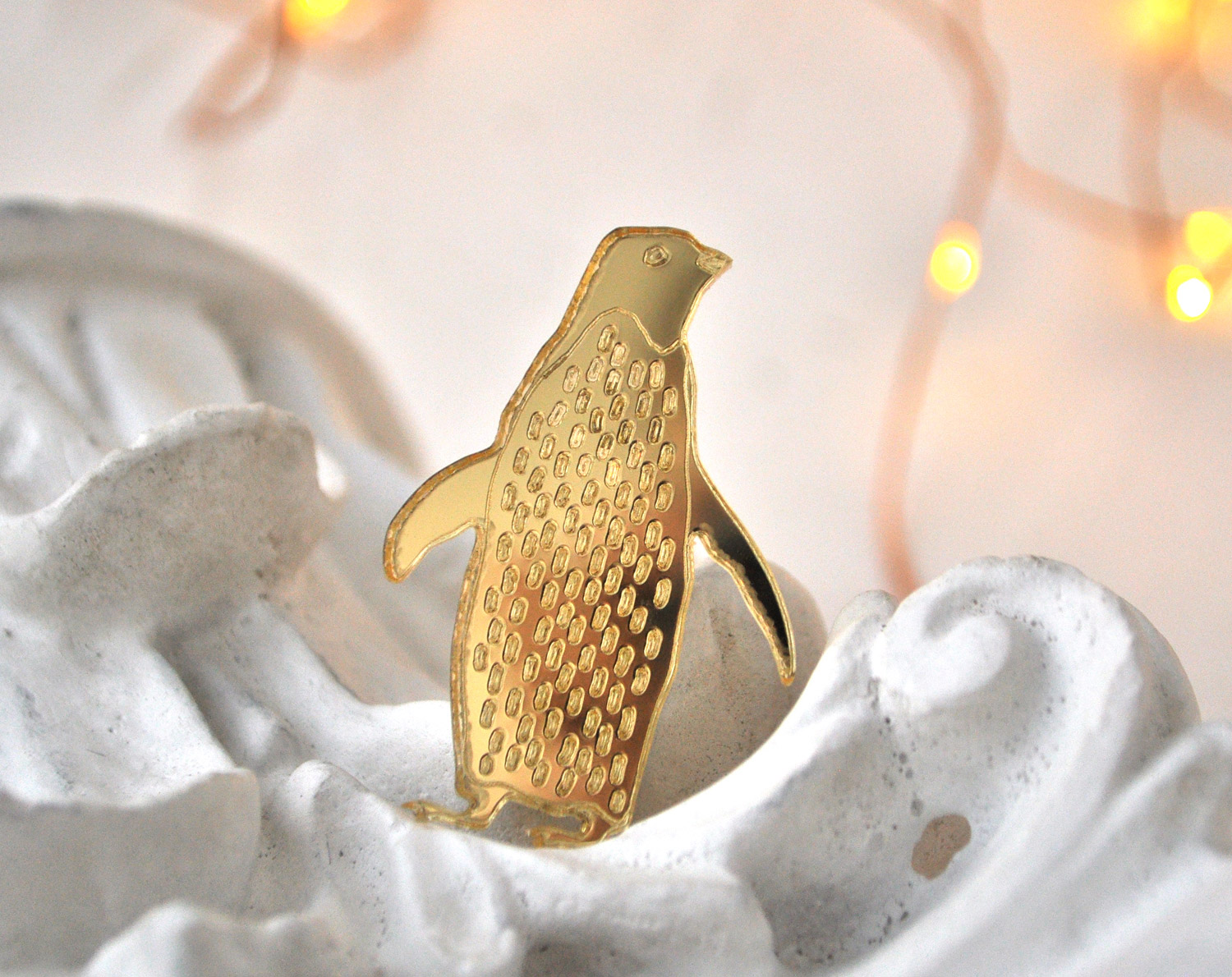 Пингвин - зеркальная брошь