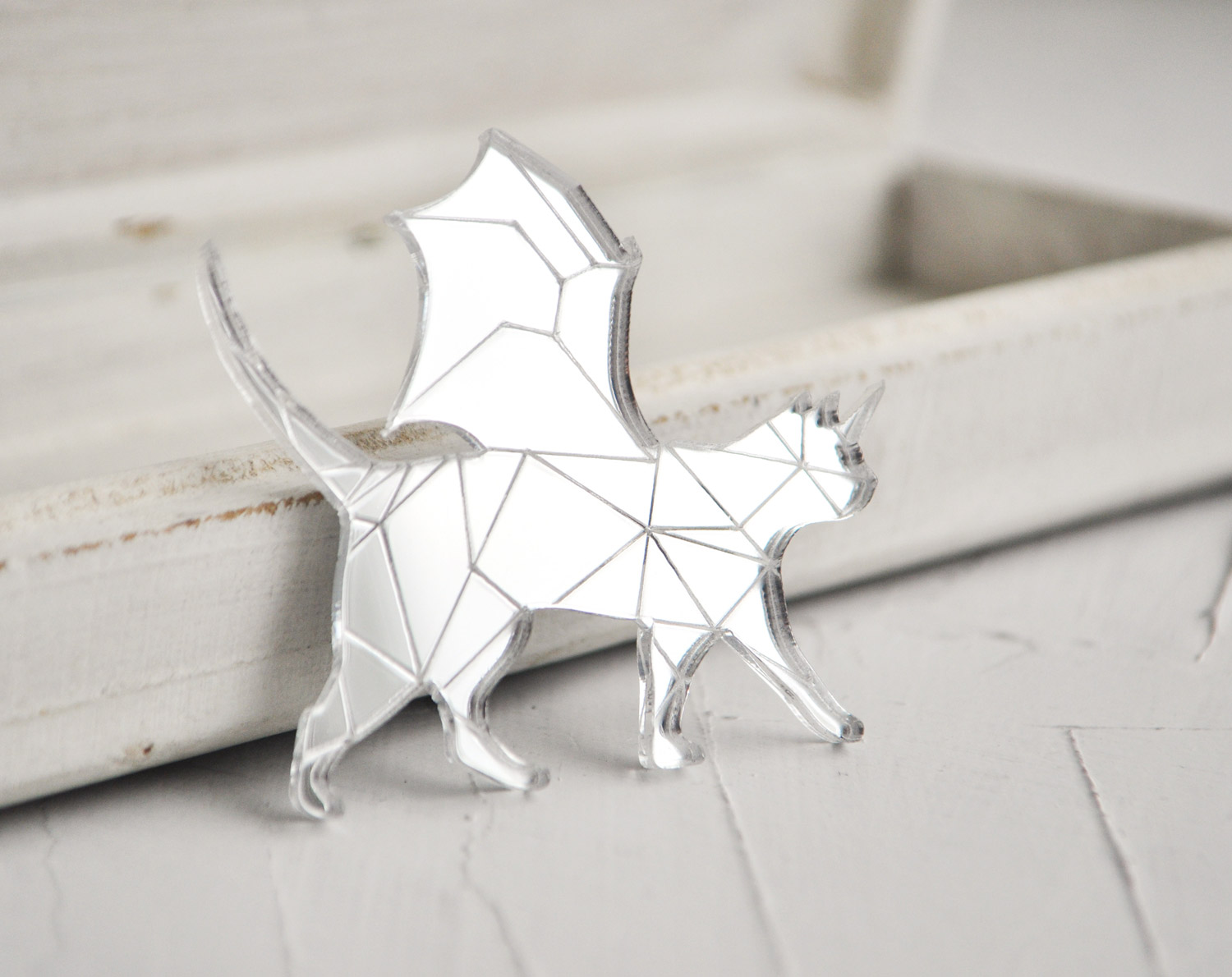 Драконокот - зеркальная брошь