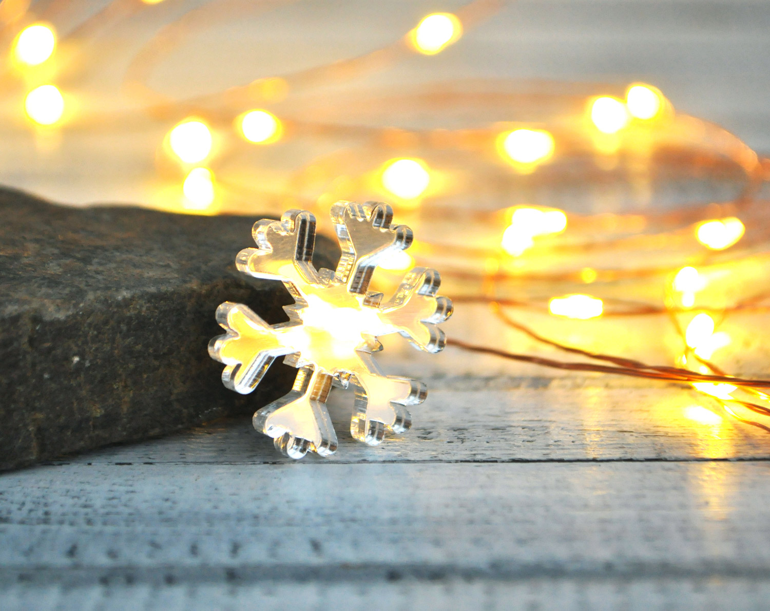 Снежинка зеркальная - зеркальная брошь