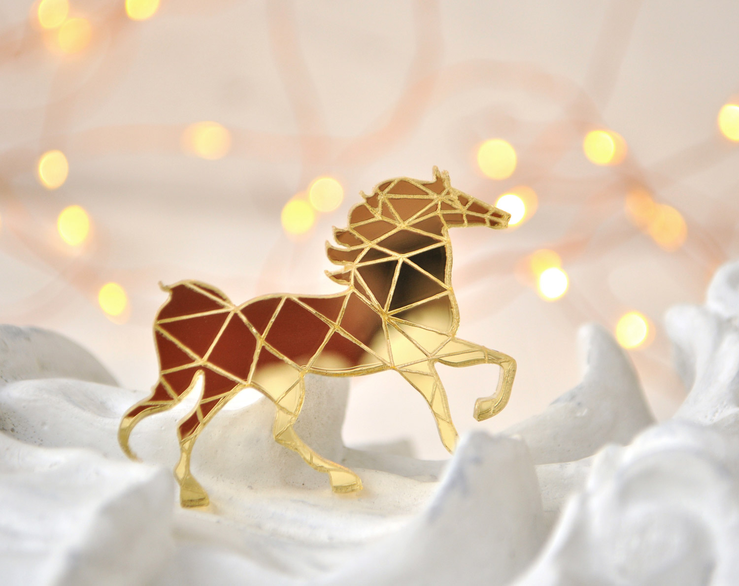 Лошадь - зеркальная брошь