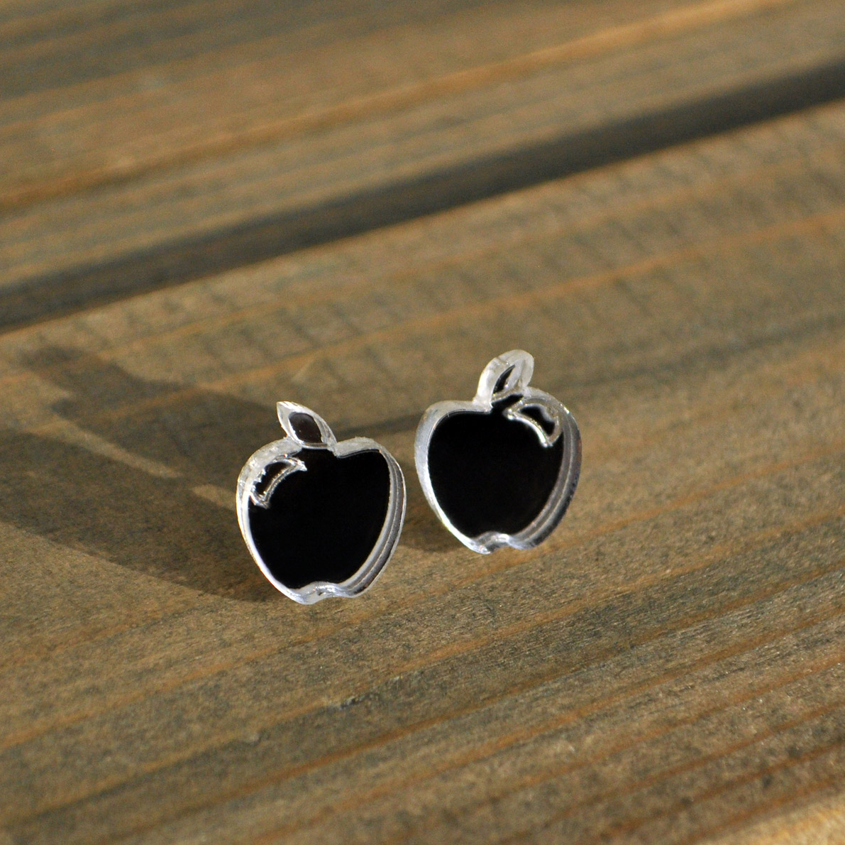 Зеркальные яблоки - серьги-гвоздики зеркальные