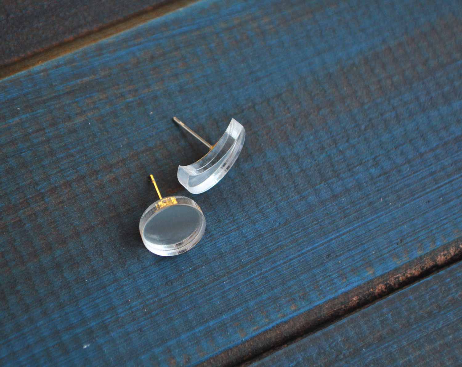 Асимметричные: Луна и Солнце - серьги-гвоздики зеркальные