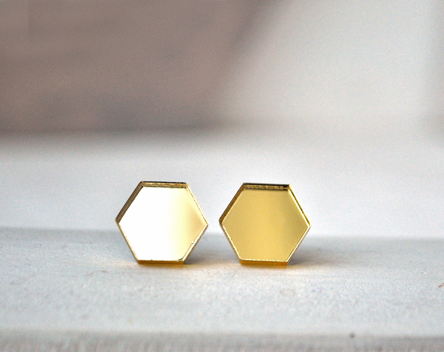 Зеркальные шестиугольники большие - серьги-гвоздики зеркальные