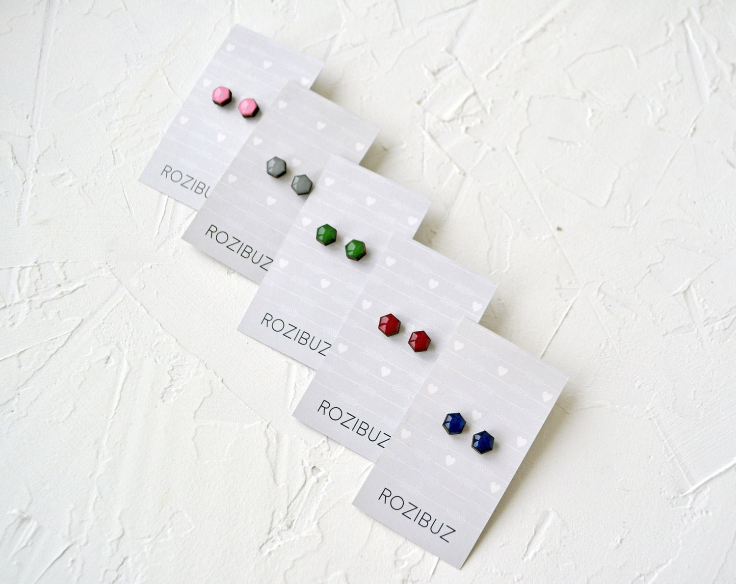 Шестиугольники малые - серьги-гвоздики разных цветов