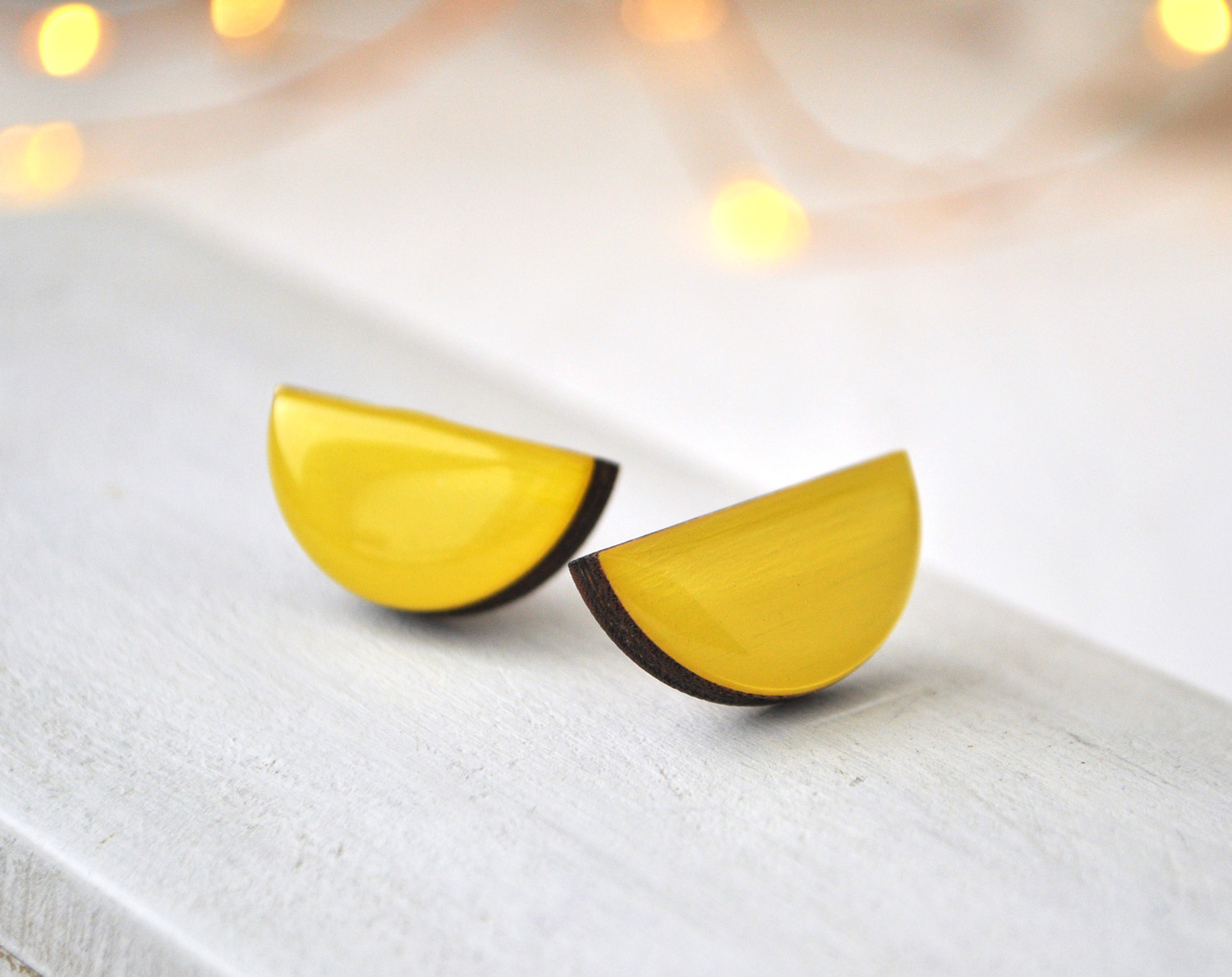 дольки - серьги-гвоздики разных цветов