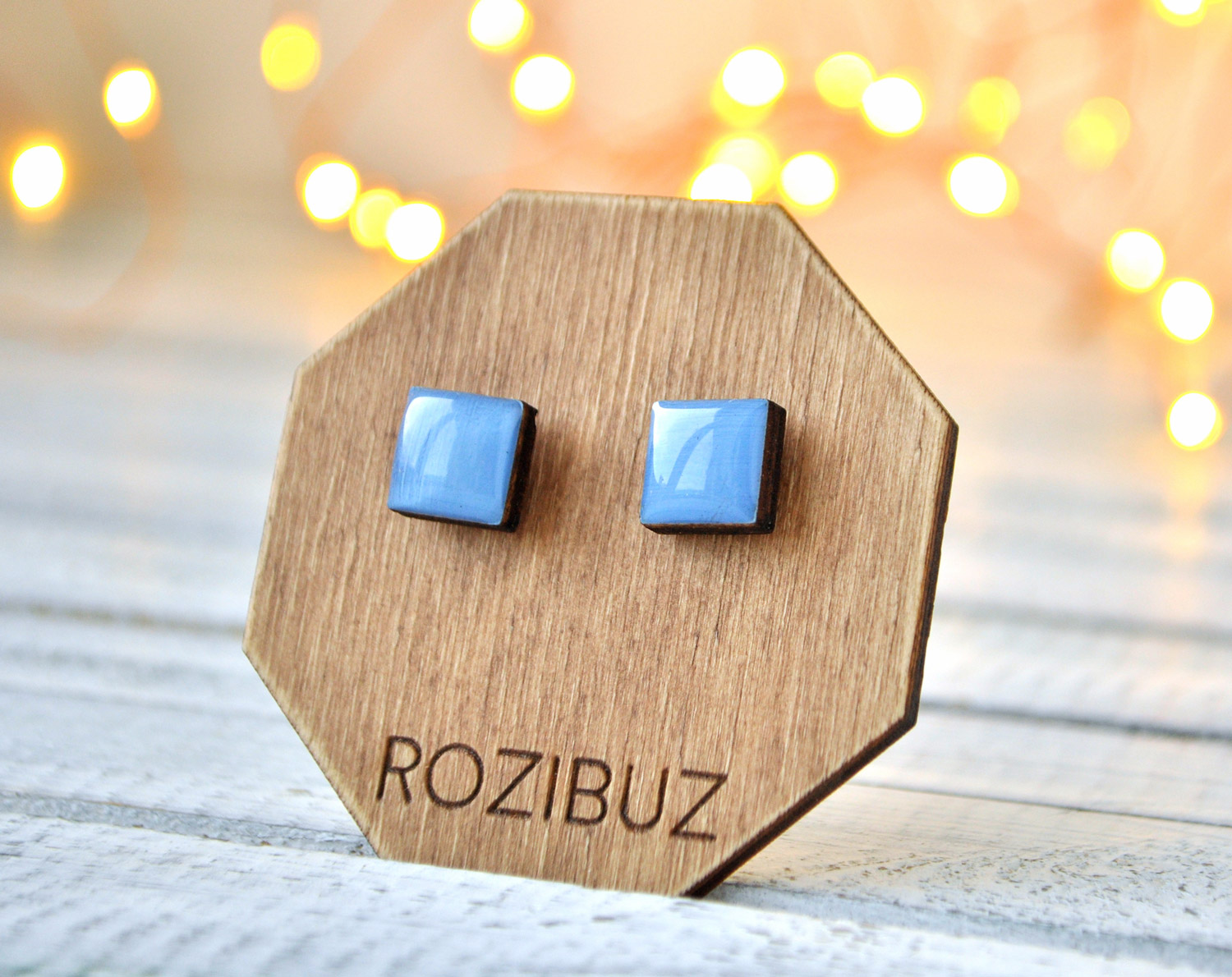 квадраты - серьги-гвоздики разных цветов